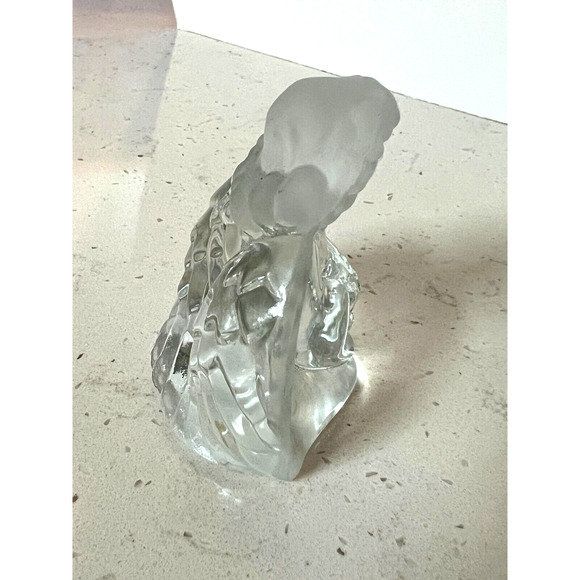 Vintage Fenton Art Glass Guardian Praying Angel Clear and Frosted Figurine 3.5" - Picture 5 of 8